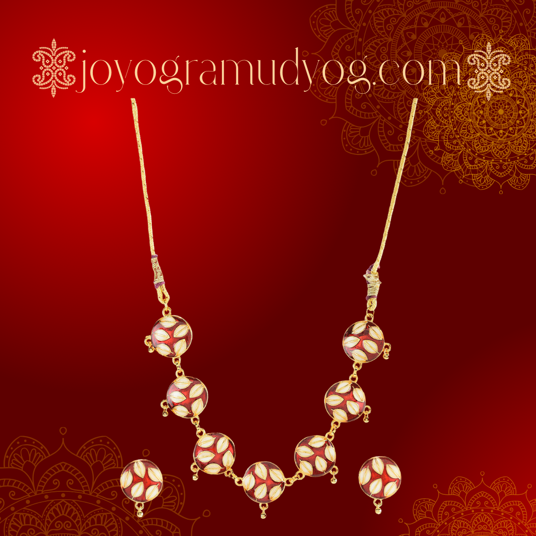 Elegant Red and Gold Necklace with Intricate Floral Design