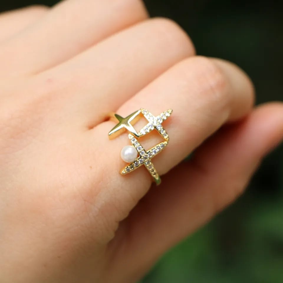 Elegant Gold Cross and Pearl Ring